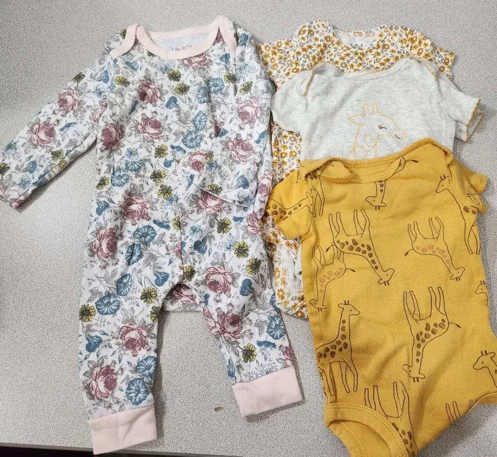 Mixed Lot of Lila & Jack Child of Mine Body Suits 3-6M 5 Pieces Total